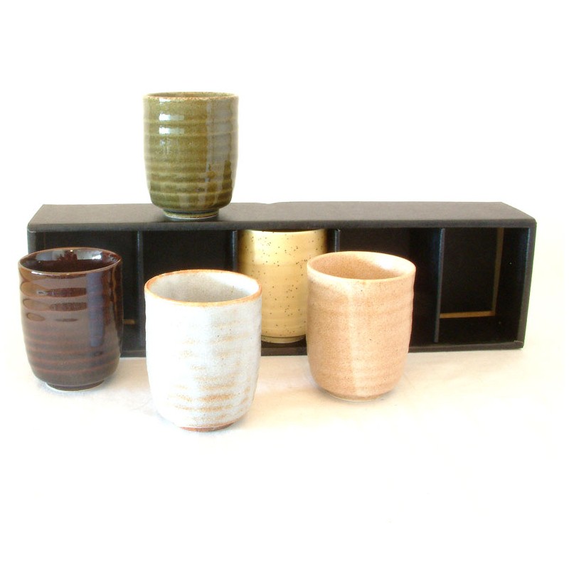 Set de 5 petits verres à thé japonais en céramique, motifs traditionnels variés