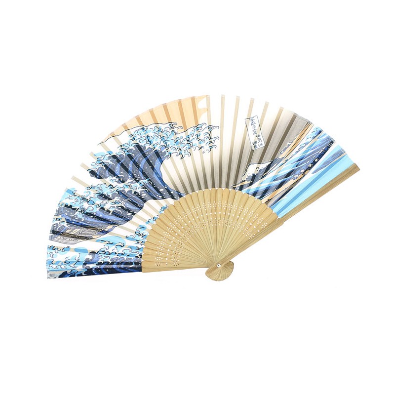 Éventail japonais décoré d’une vague et du Mont Fuji, éventail traditionnel en bambou et papier