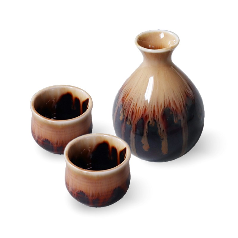 Service à saké japonais en céramique beige