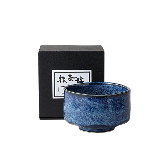Bol à matcha japonais en céramique bleu profond, finition artisanale