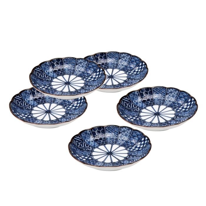 Set de cinq petites assiettes japonaises bleues en céramique