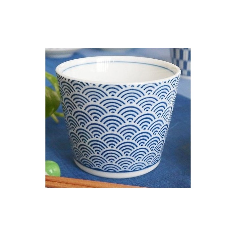 Tasse soba japonaise en céramique décorée de motifs vagues Nami