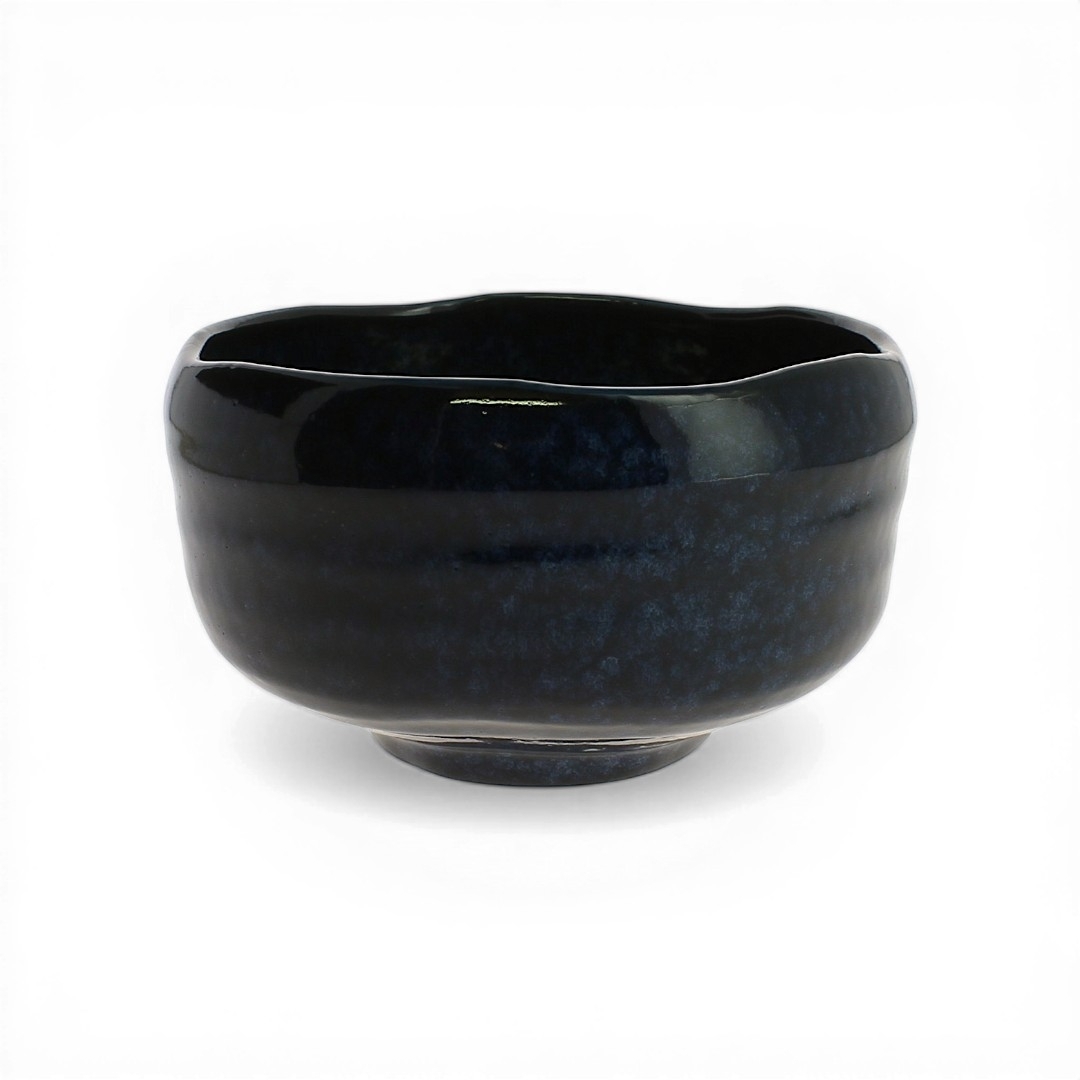 Bol à matcha japonais en céramique bleu foncé, finition artisanale