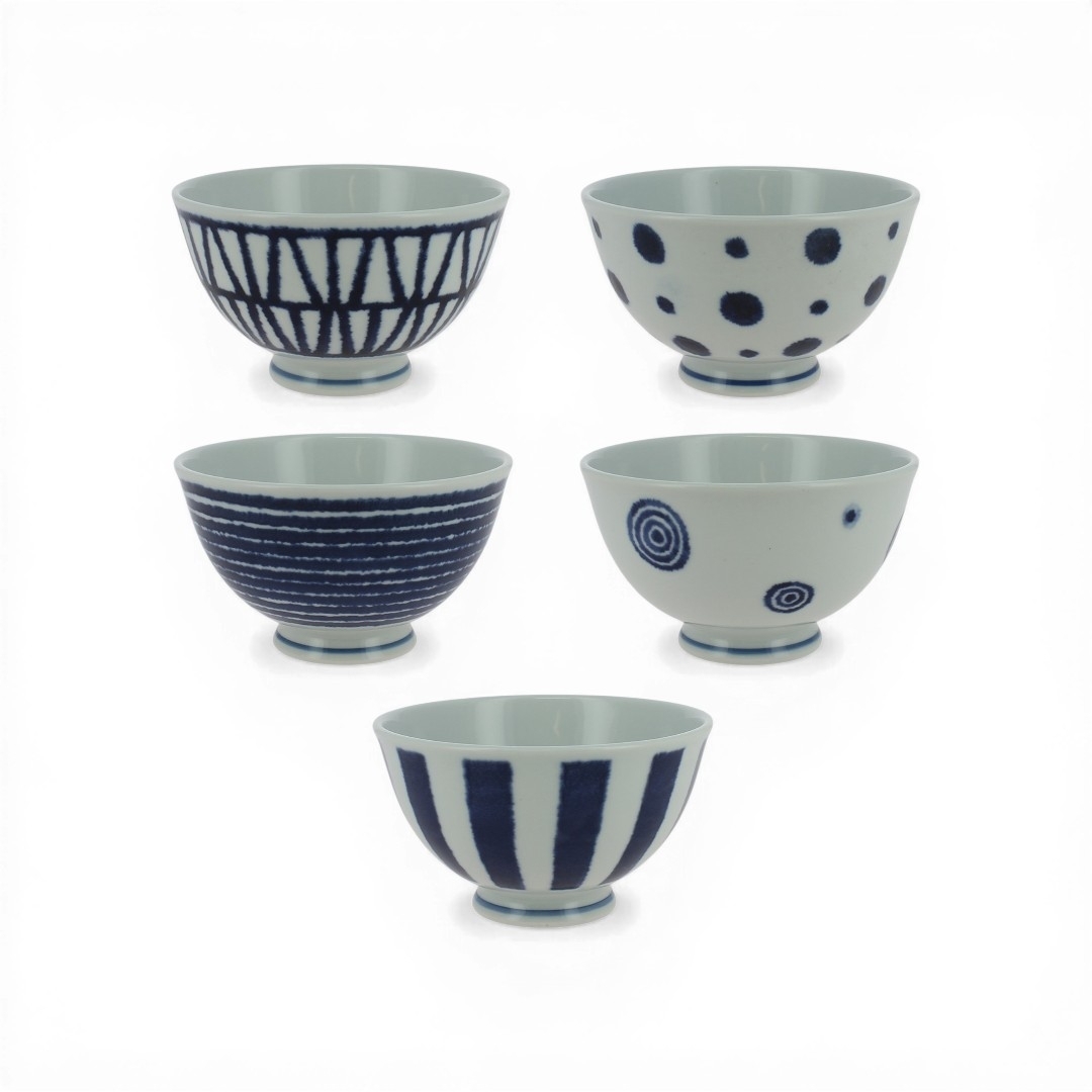 Set de 5 bols japonais Aidama en céramique, motifs dépareillés bleu et blanc