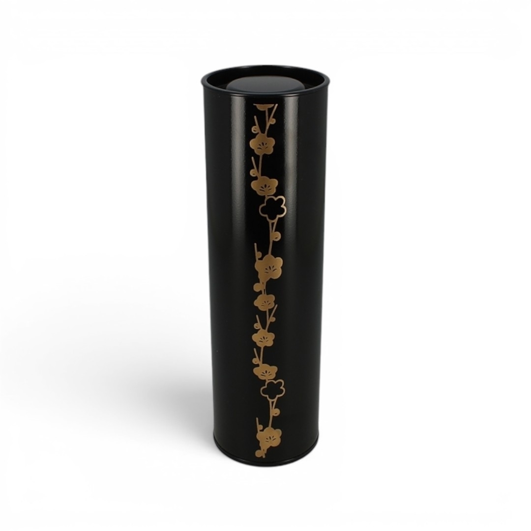Boîte à thé japonaise noire décorée de fleurs de prunier traditionnelles pour la conservation du thé